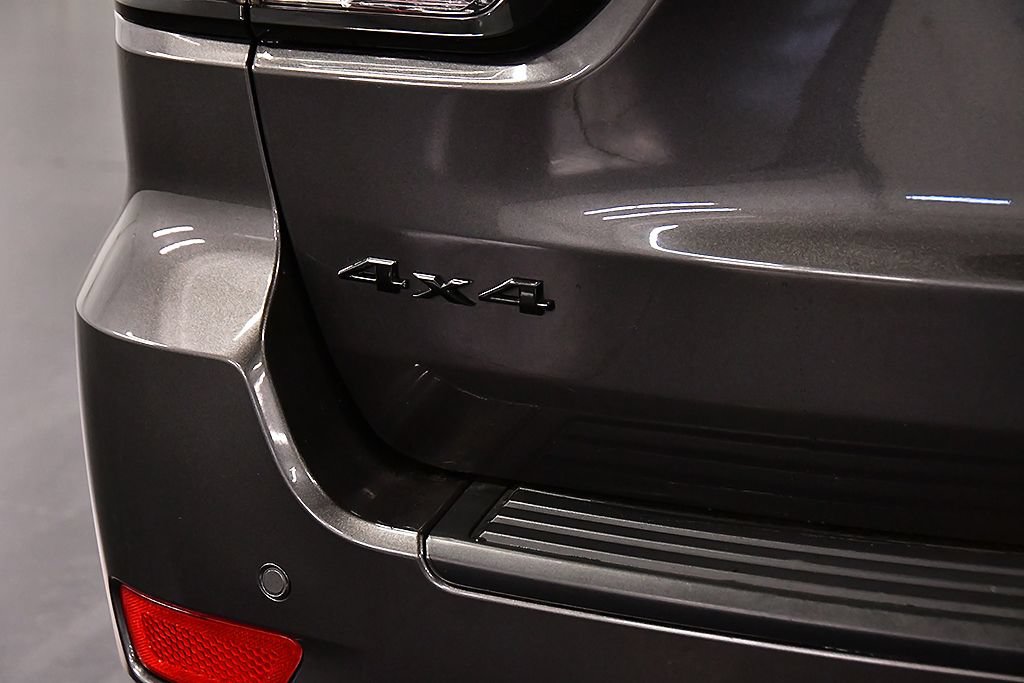 Used 2021 Jeep Grand Cherokee Laredo X AWD/4WD image 10