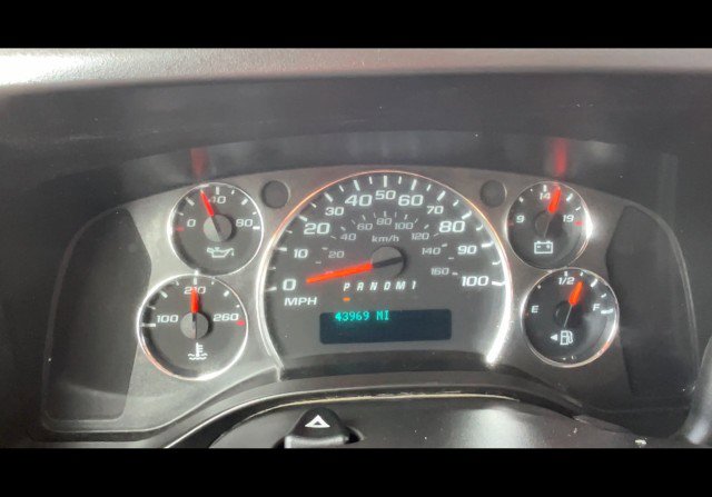 Used 2020 Chevrolet Express 3500 Extended w/ Driver Convenience Package image 14