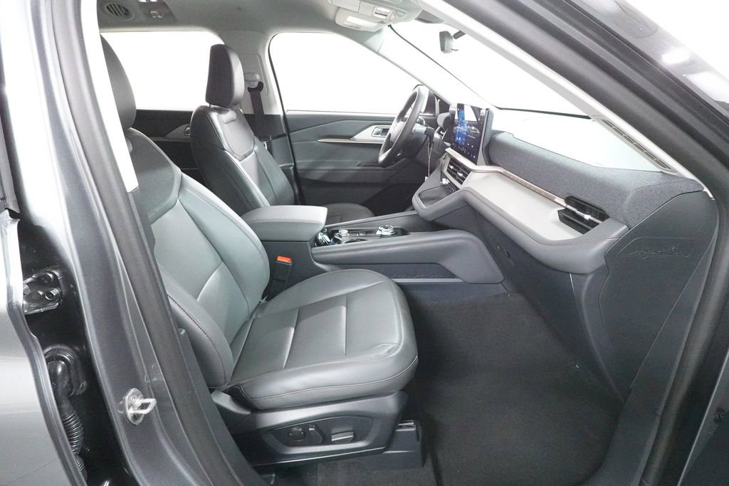 New 2026 Ford Explorer Active w/ Active Comfort Package AWD/4WD image 31