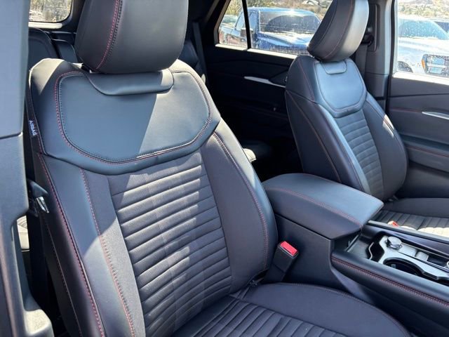 New 2026 Ford Explorer ST-Line w/ ST-Line Street Pack image 25