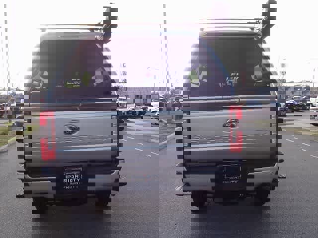 Used 2024 Ford F350 Lariat w/ Lariat Ultimate Package image 3