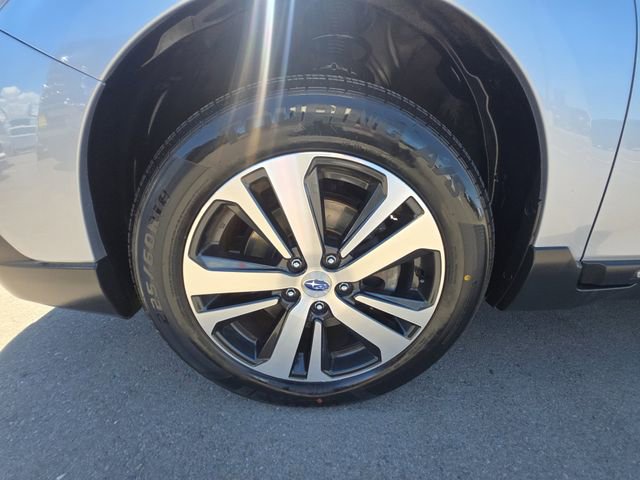Used 2019 Subaru Outback 2.5i Limited AWD/4WD image 14