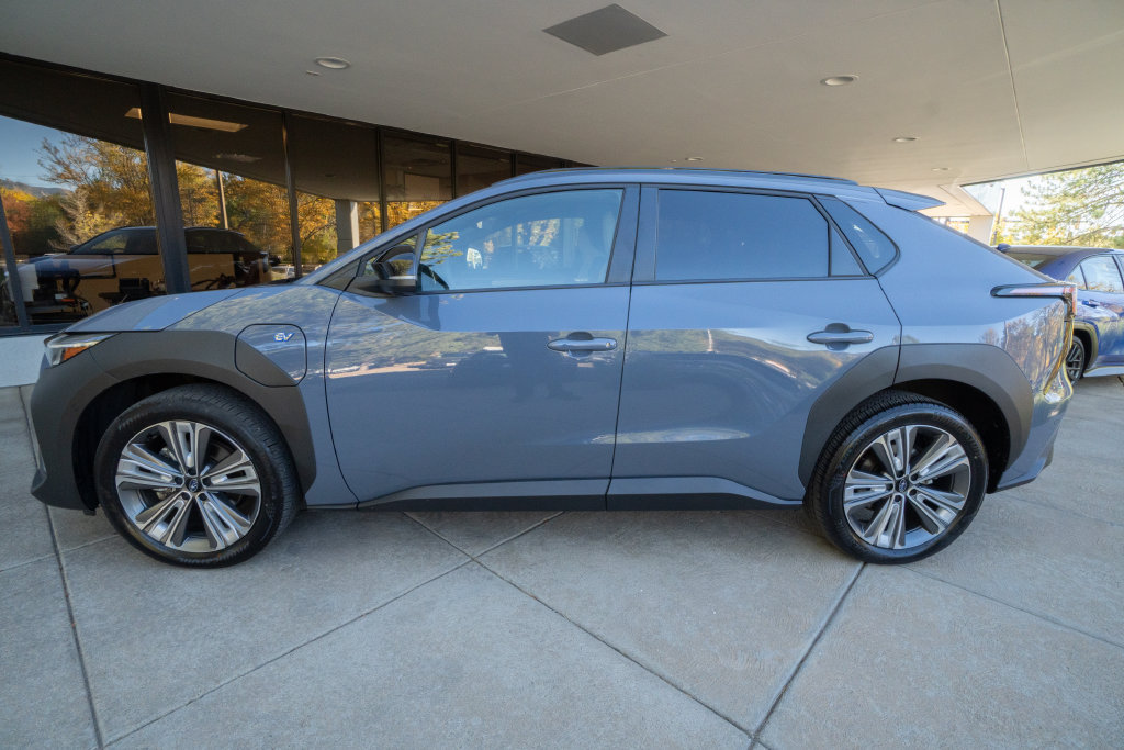 Used 2023 Subaru Solterra AWD image 4