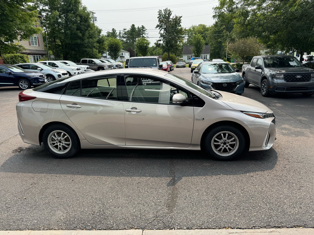 Used 2018 Toyota Prius Prime Premium image 6
