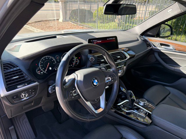 Used 2019 BMW X4 xDrive30i w/ Executive Package image 9