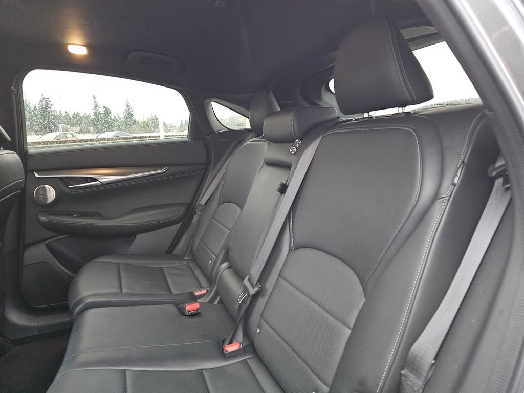 Certified 2023 INFINITI QX55 Essential image 20