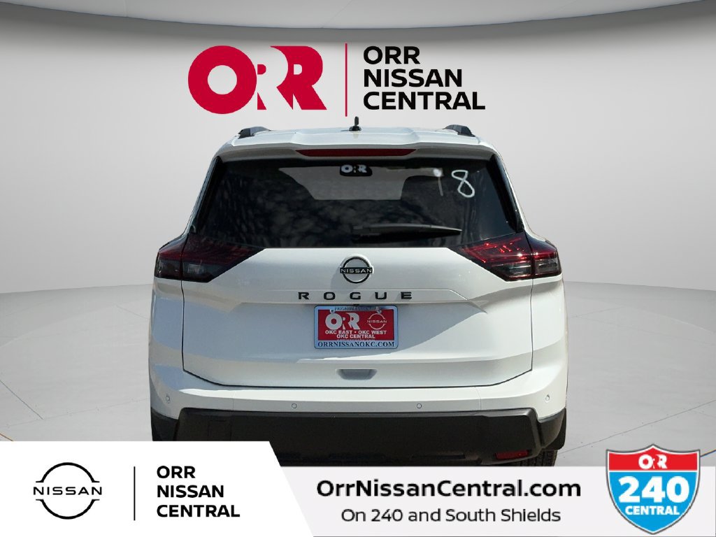 New 2027 Nissan Rogue Dark Armor FWD image 6