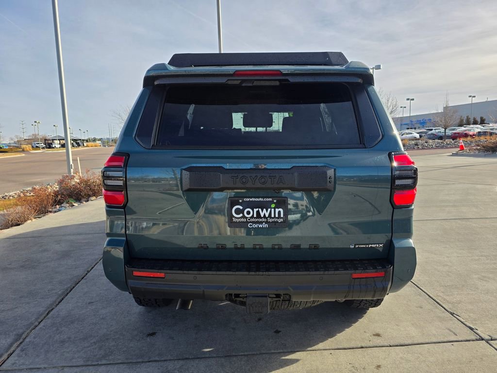 Used 2025 Toyota 4Runner TRD Off-Road image 8
