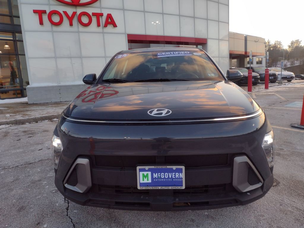 Used 2024 Hyundai Kona SE image 11