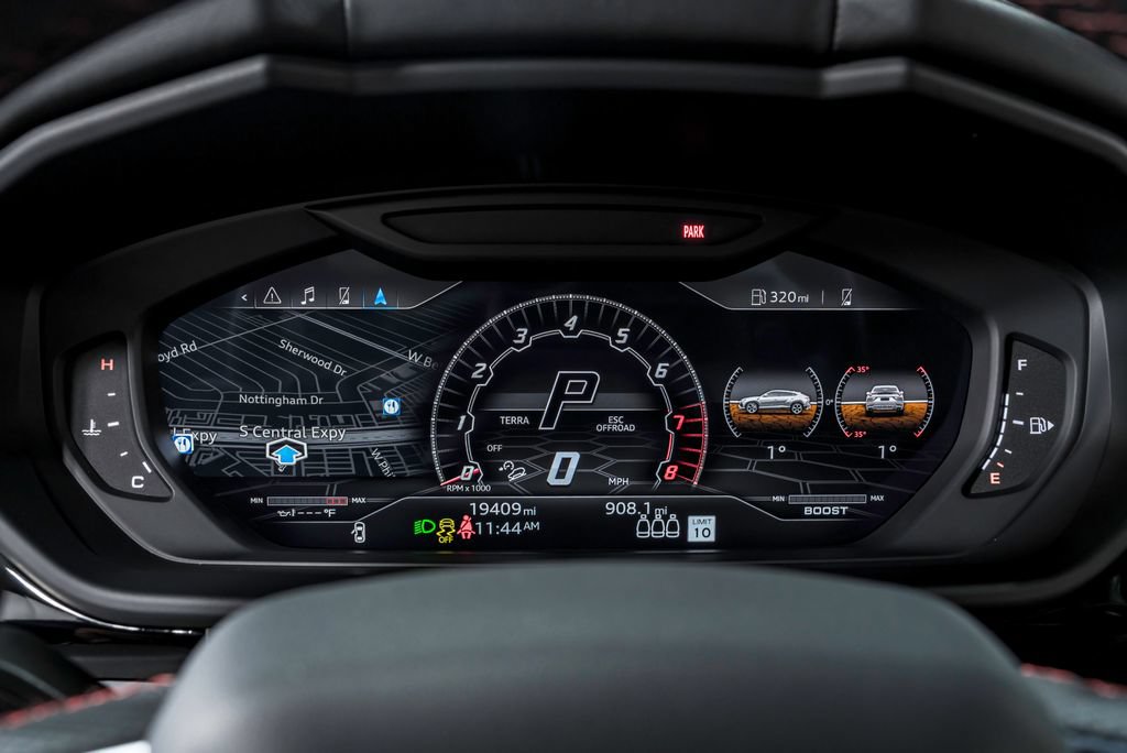 Used 2022 Lamborghini Urus AWD/4WD image 60