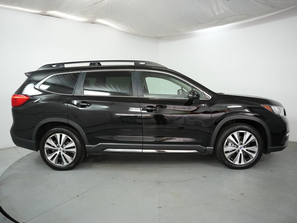 Used 2022 Subaru Ascent Limited image 5