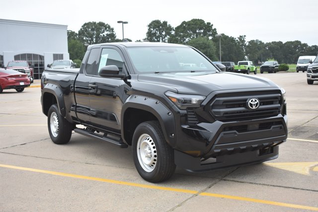 Used 2024 Toyota Tacoma SR w/ Towing Package RWD image 3