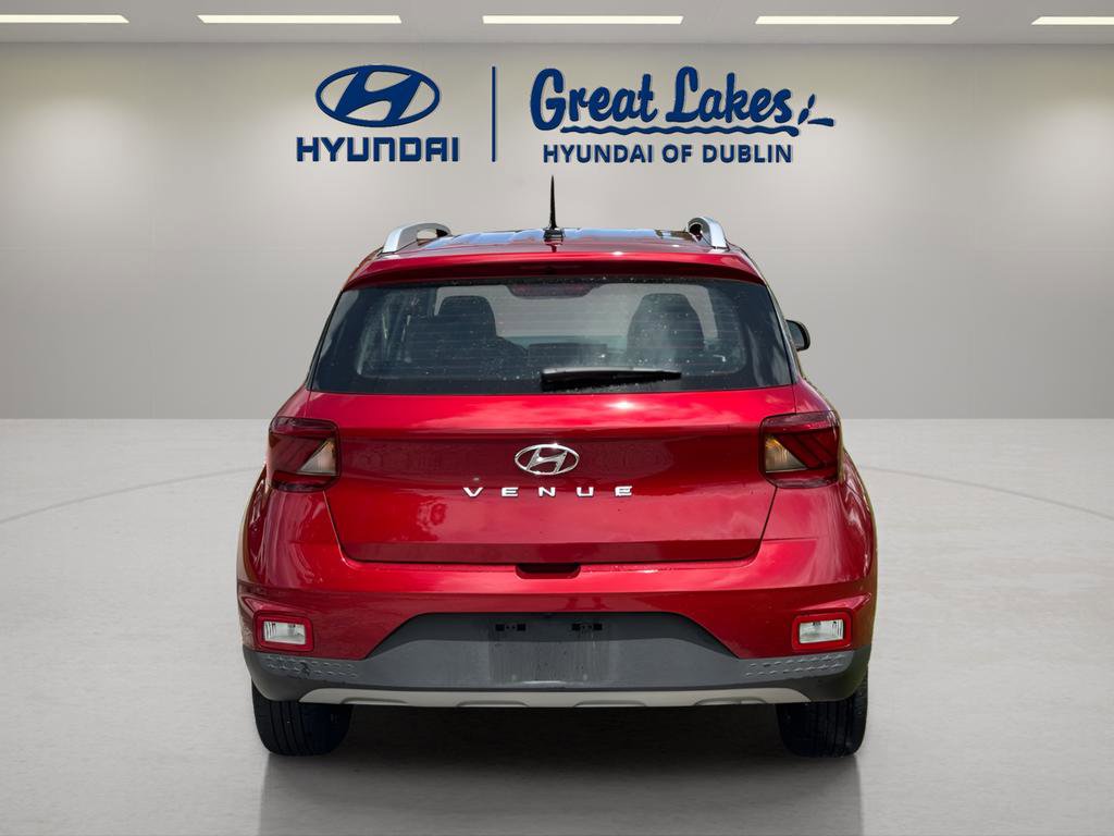 Used 2024 Hyundai Venue Limited FWD image 4