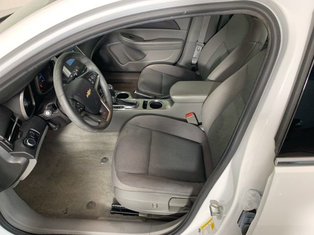 Used 2015 Chevrolet Malibu LS image 25
