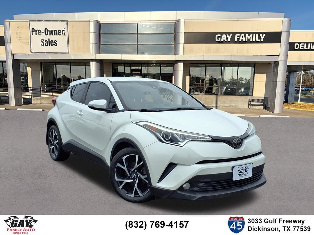 Used 2018 Toyota C-HR XLE FWD image 1