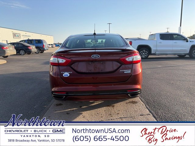 Used 2016 Ford Fusion Titanium FWD image 11