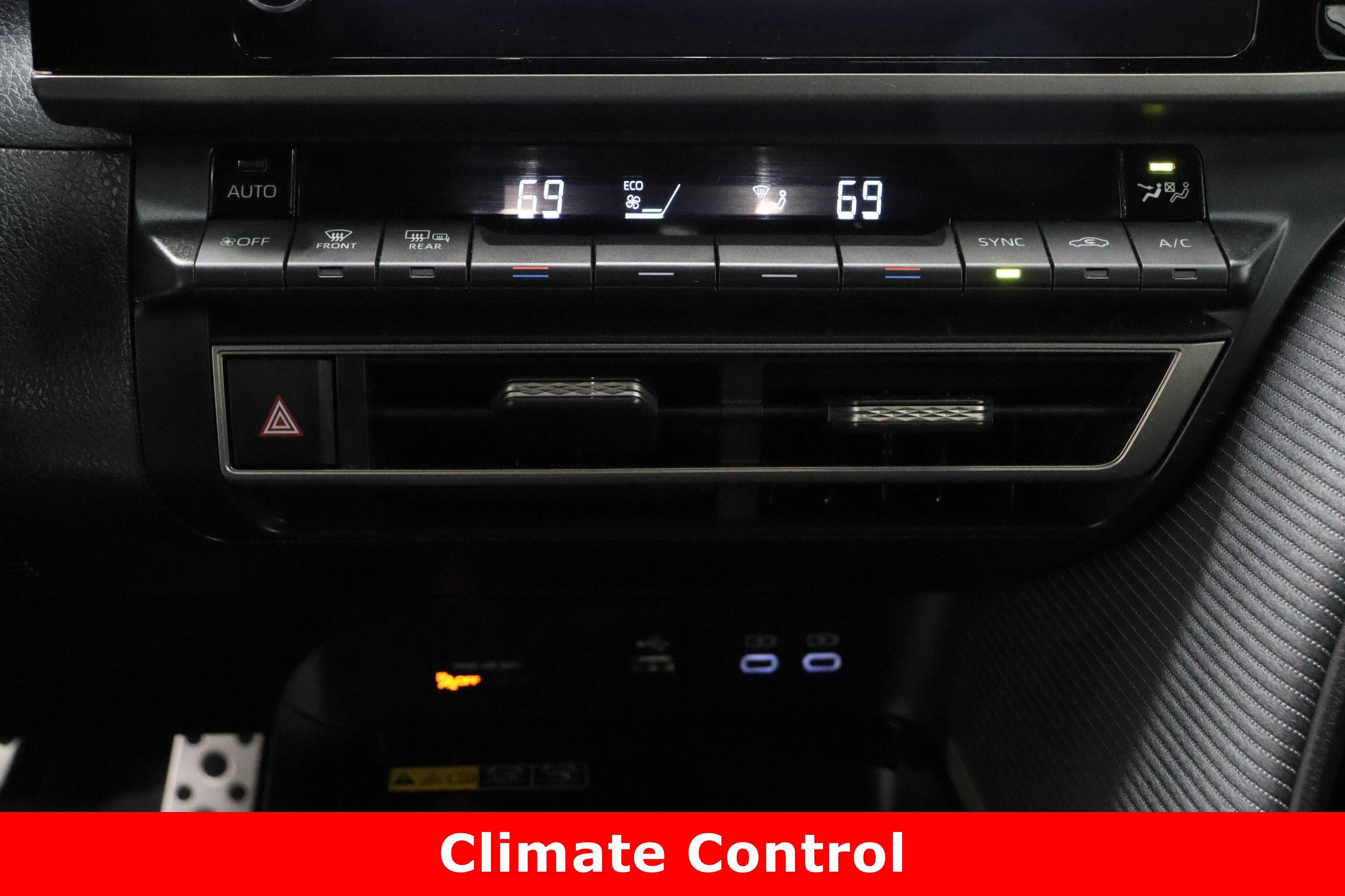 Used 2025 Toyota Camry SE image 20