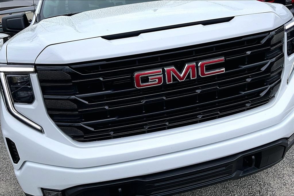 Used 2025 GMC Sierra 1500 Elevation w/ X31 Off-Road Package AWD/4WD image 39