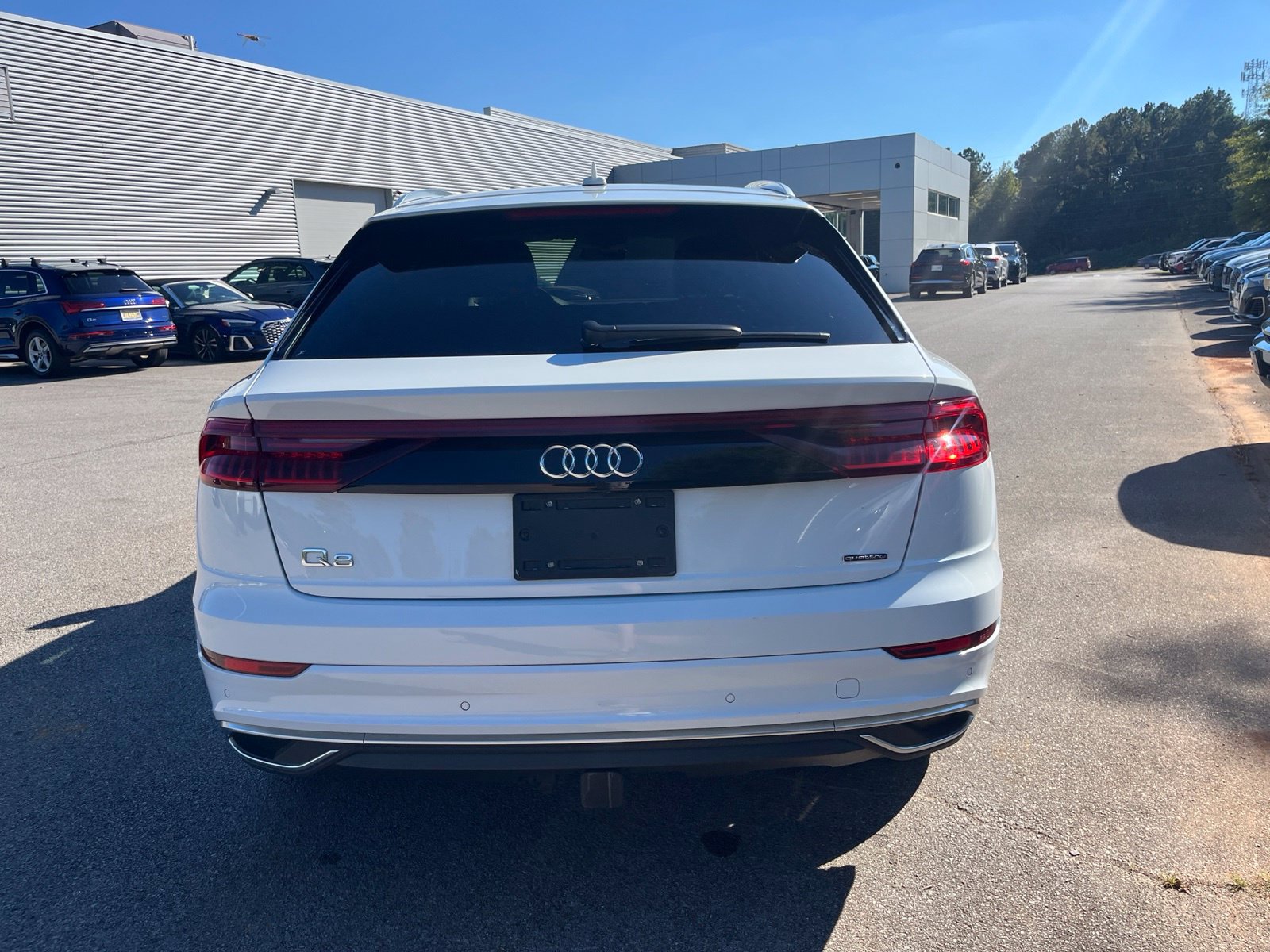 Used 2023 Audi Q8 Premium Plus AWD/4WD image 7