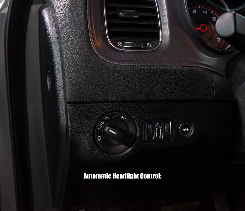 Used 2023 Dodge Charger SXT image 18