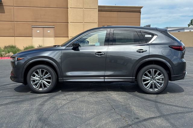 New 2025 MAZDA CX-5 Signature image 9