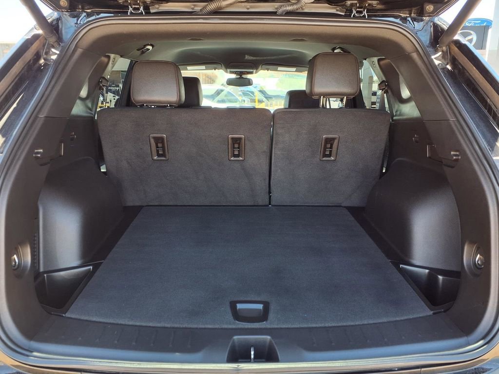 Used 2023 Chevrolet Blazer RS w/ Enhanced Convenience Package image 10