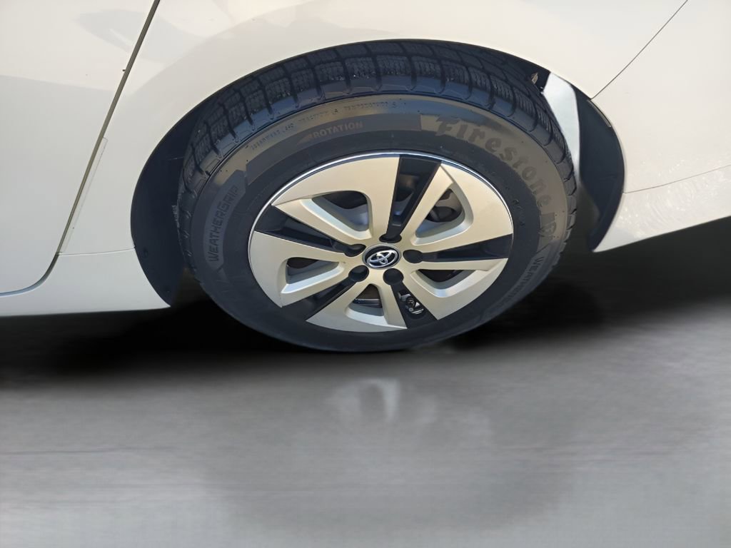 Used 2016 Toyota Prius Two image 20