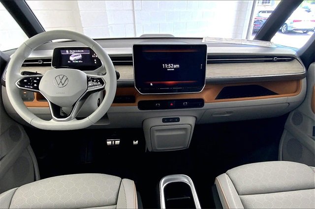 New 2025 Volkswagen ID. Buzz 1st Edition image 6