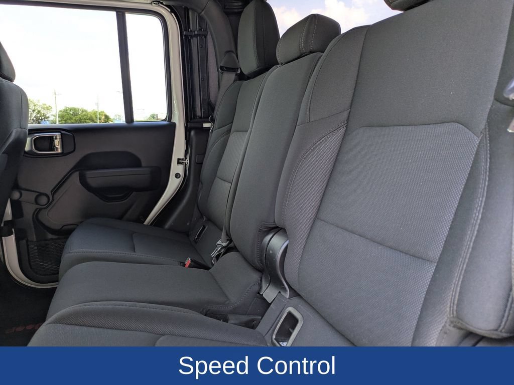 Used 2022 Jeep Gladiator Sport AWD/4WD image 14