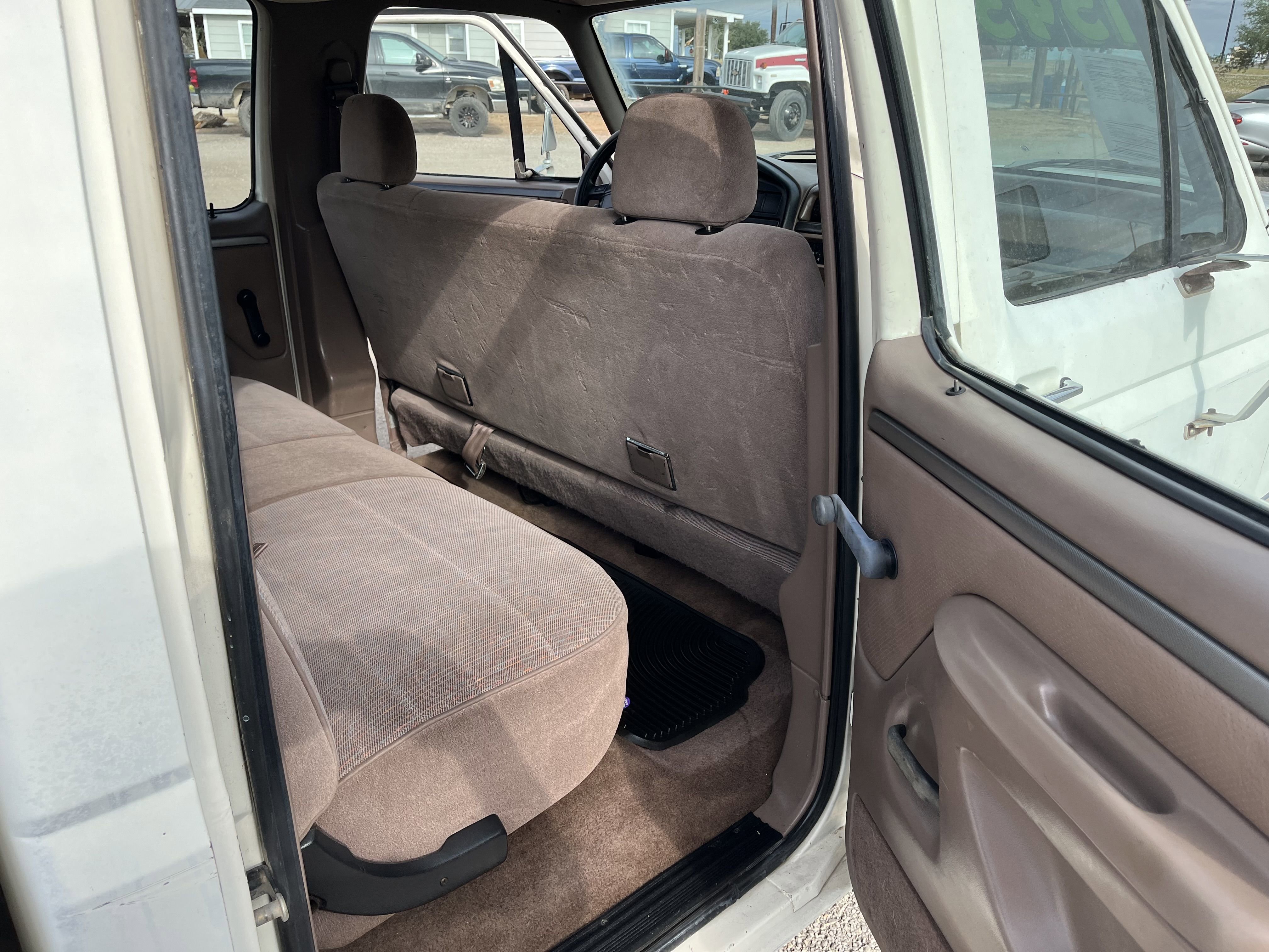 Used 1994 Ford F350 XL image 19