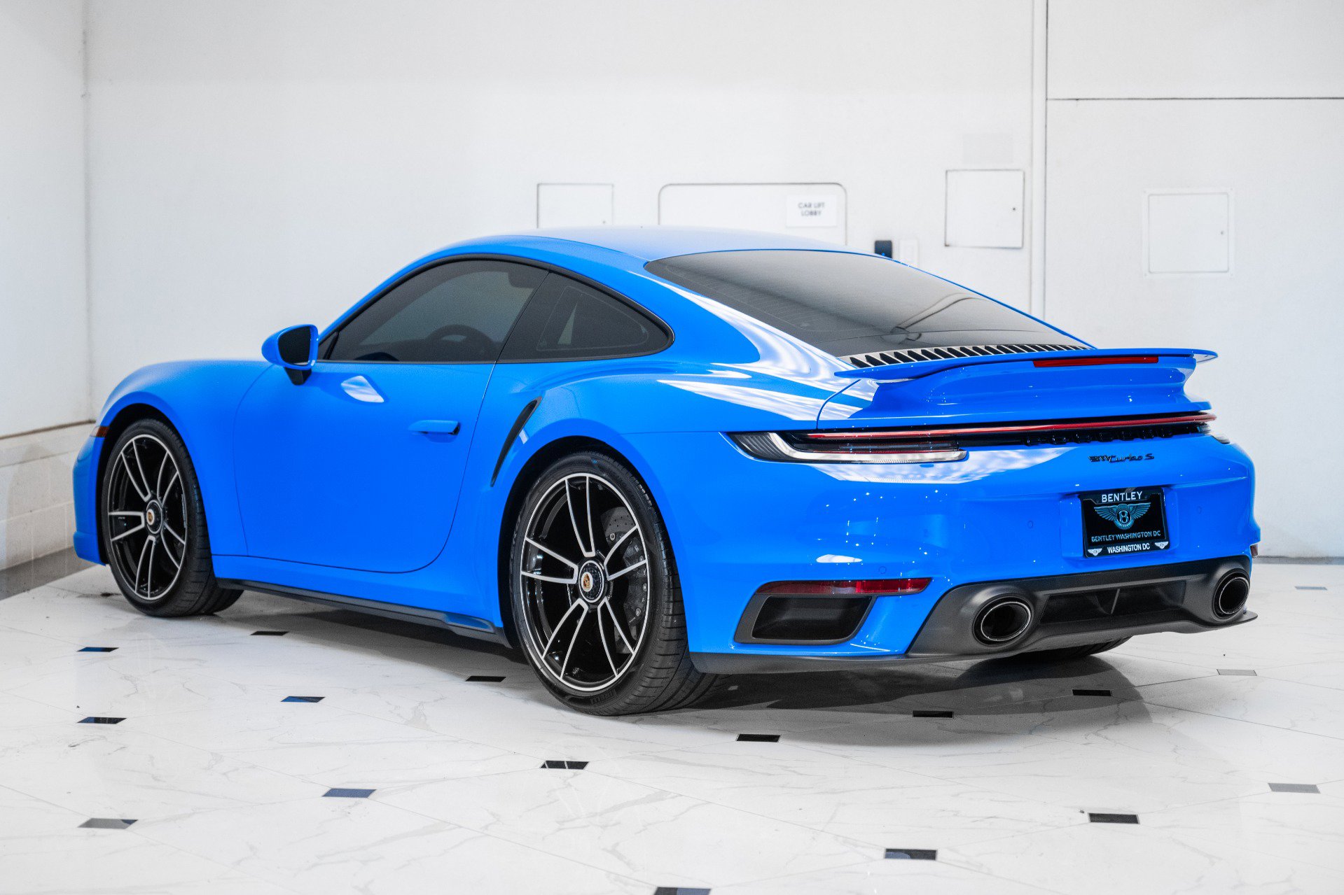 Used 2022 Porsche 911 Turbo S image 7