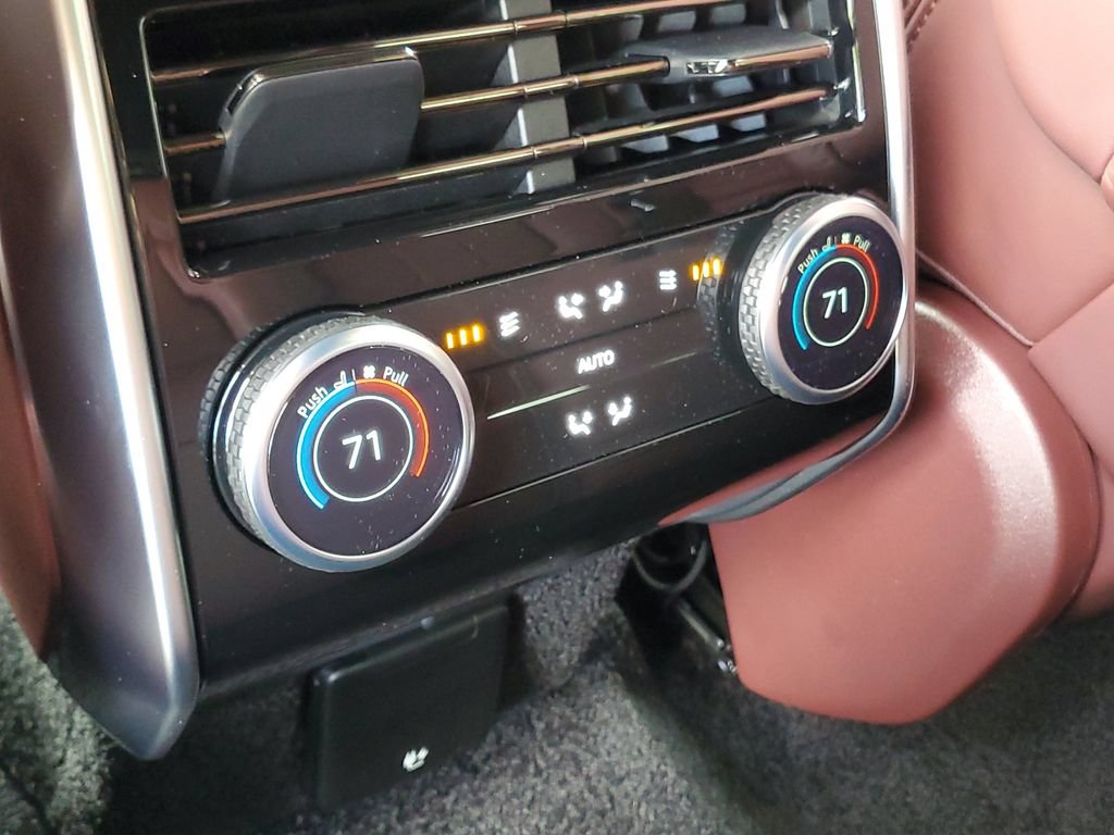 New 2026 Land Rover Range Rover SE AWD/4WD image 28