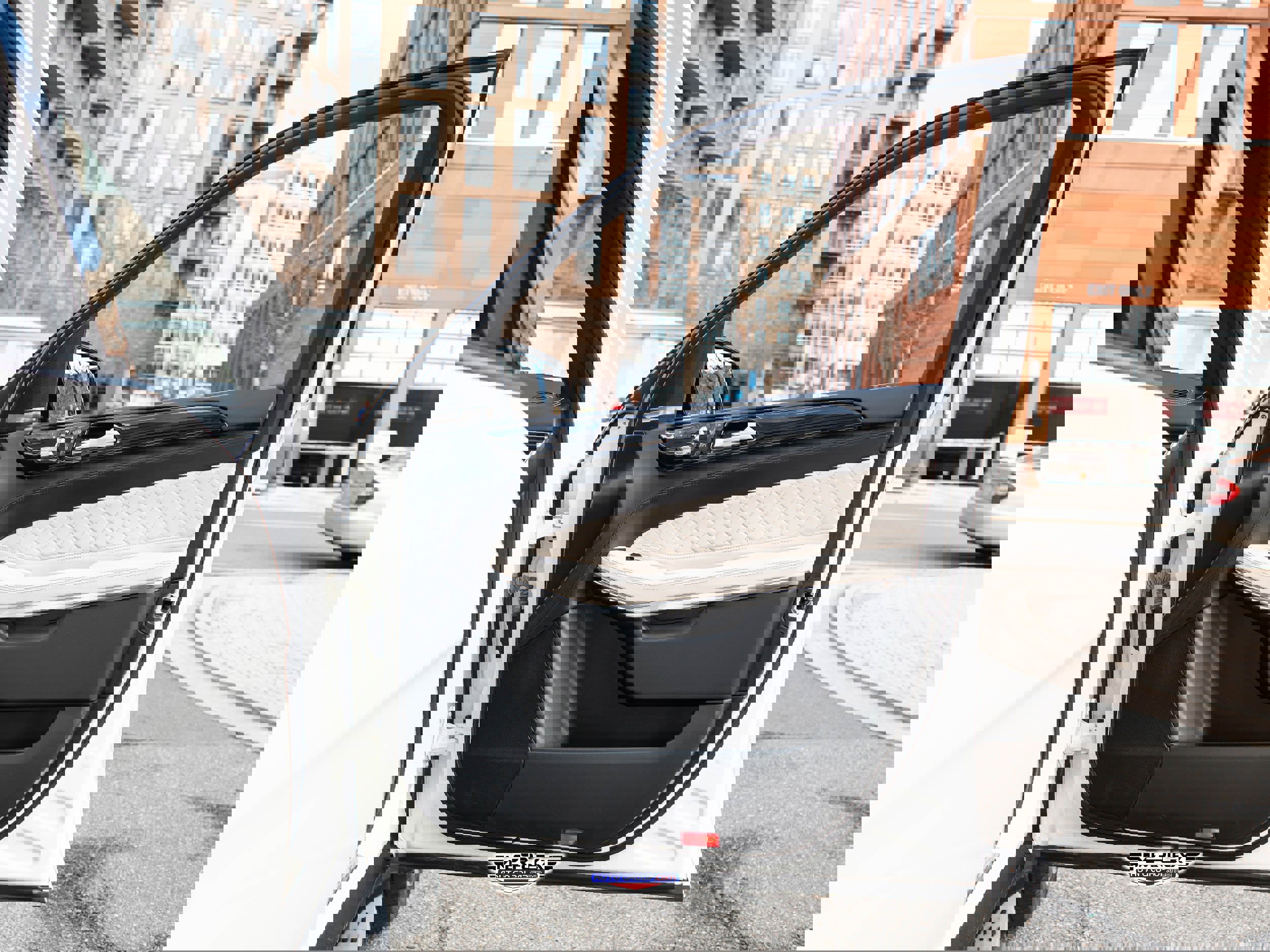 Used 2017 Mercedes-Benz GLS 550 4MATIC image 50