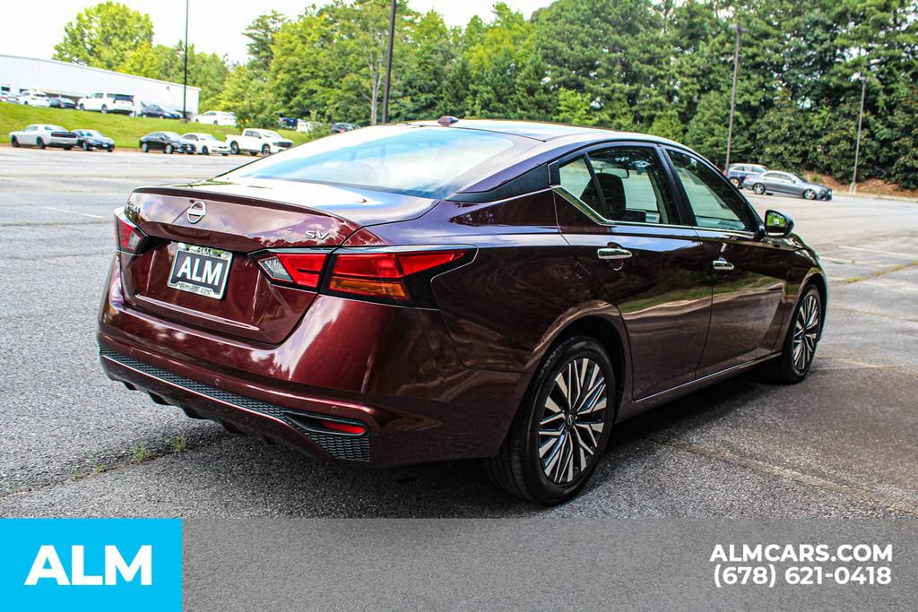 Used 2024 Nissan Altima 2.5 SV FWD image 5