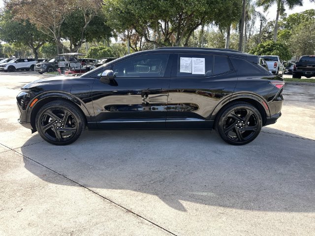 Used 2025 Chevrolet Equinox EV RS FWD image 32