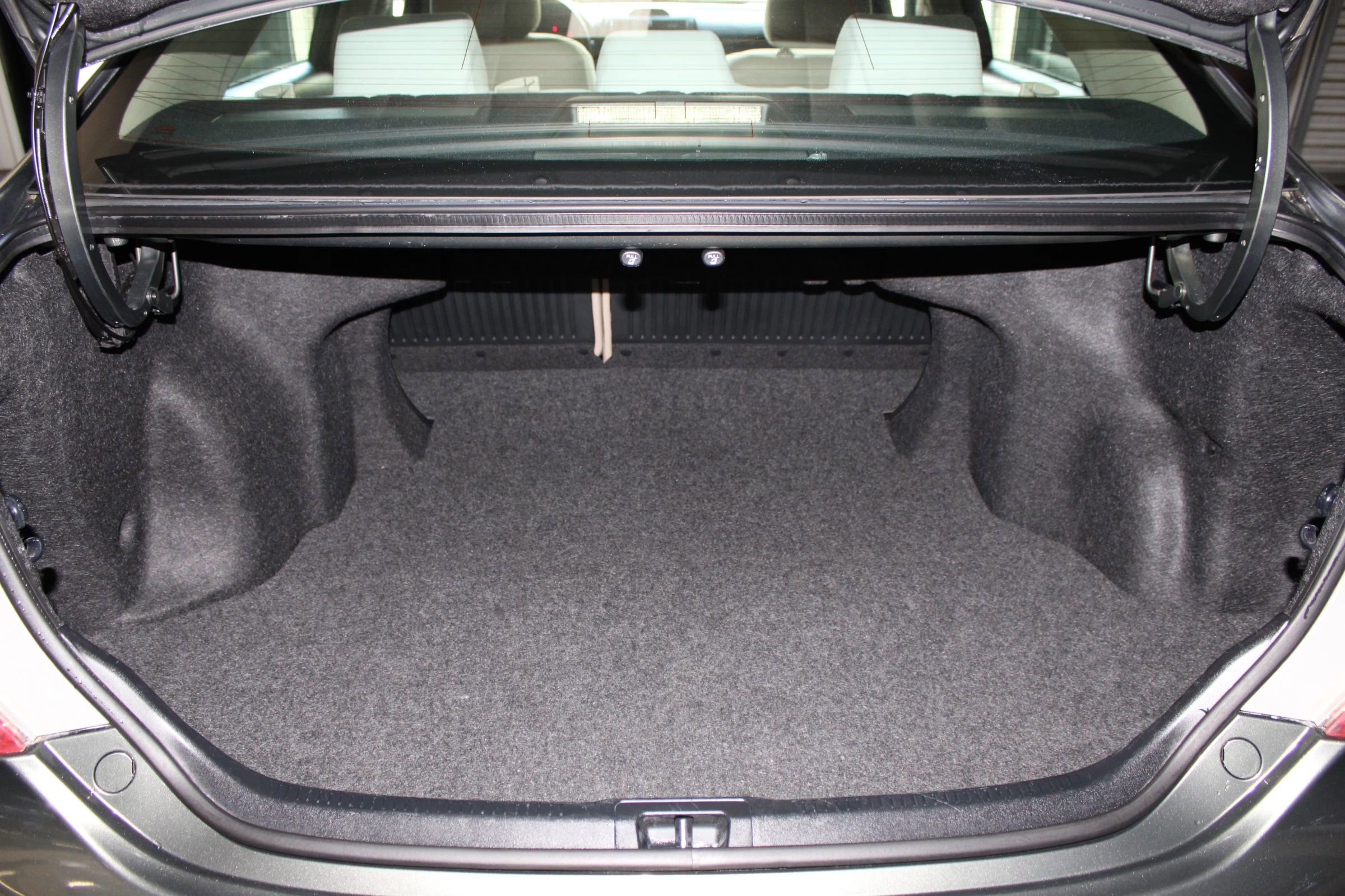 Used 2012 Toyota Camry LE FWD image 22