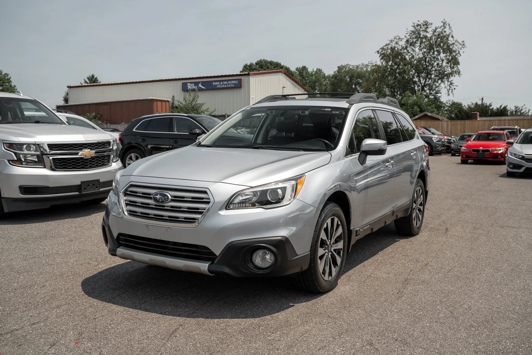 Used 2017 Subaru Outback 2.5i Limited AWD/4WD image 5