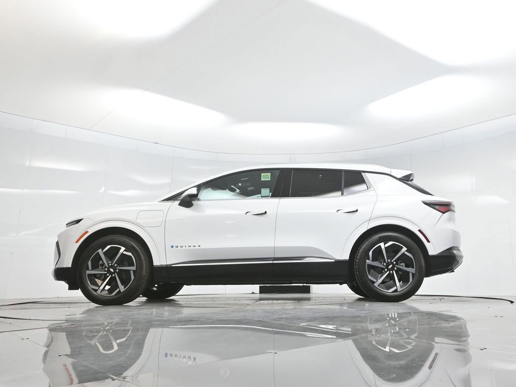 Used 2025 Chevrolet Equinox EV LT w/ Convenience Package image 62