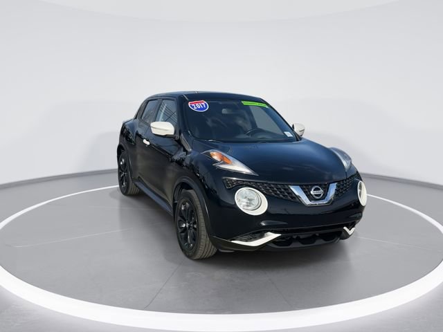 Used 2017 Nissan Juke SV image 1