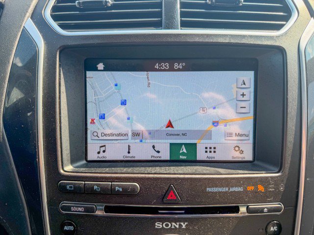 Used 2017 Ford Explorer Platinum AWD/4WD image 13