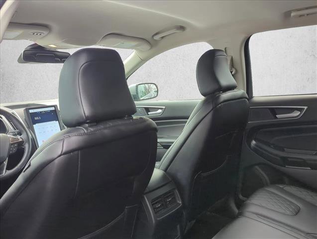 Used 2024 Ford Edge Titanium image 16
