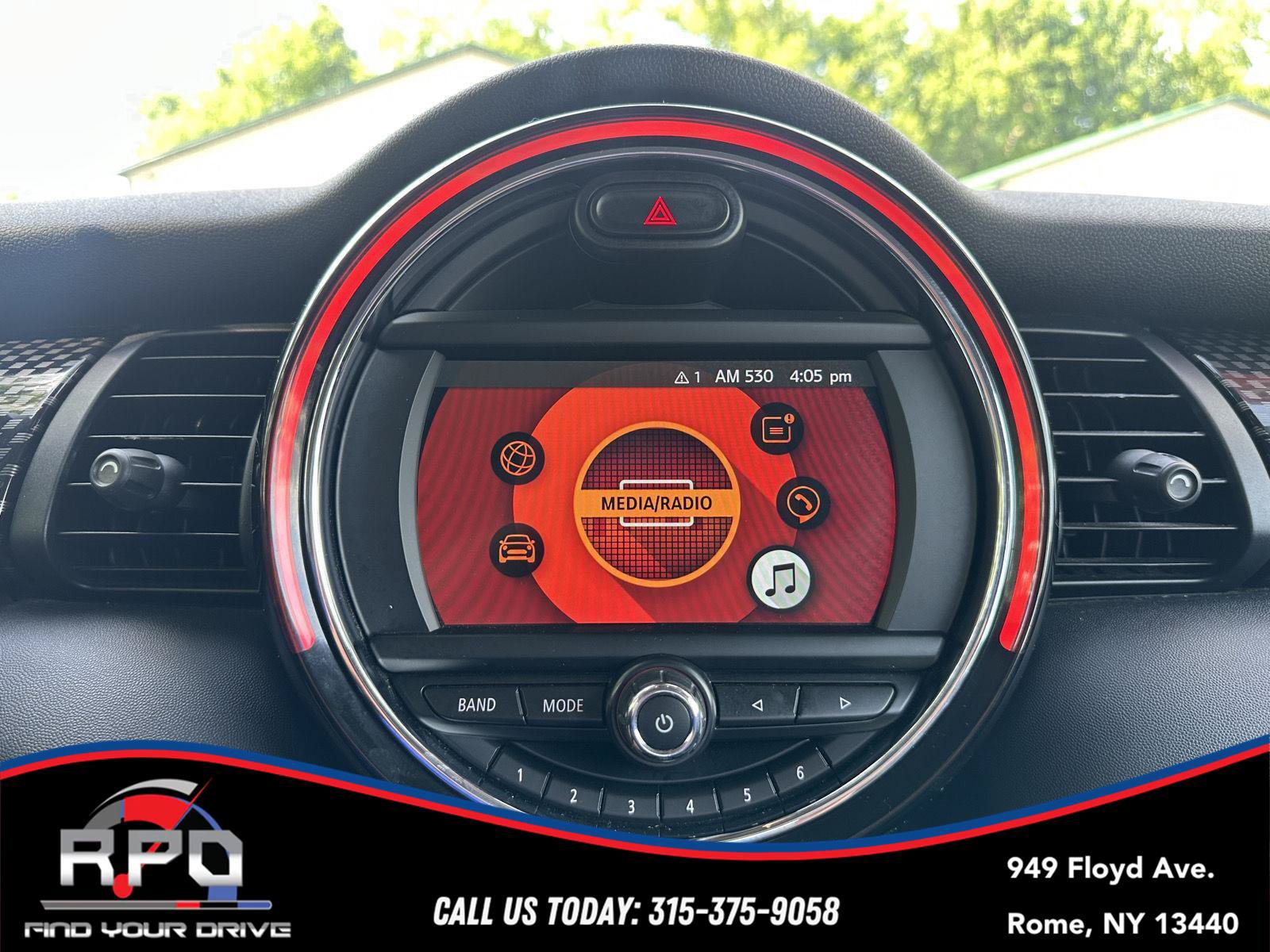 Used 2019 MINI Cooper S w/ Signature Upholstery Package FWD image 17