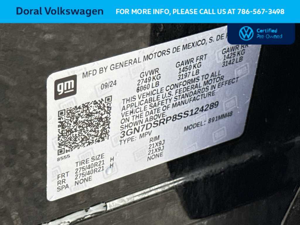 Used 2025 Chevrolet Equinox EV RS FWD image 29