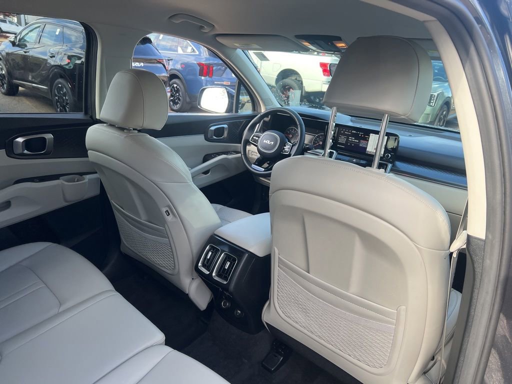Certified 2023 Kia Sorento S image 14