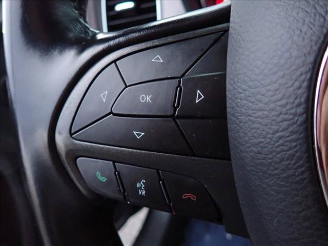 Used 2019 Dodge Charger SXT RWD image 14