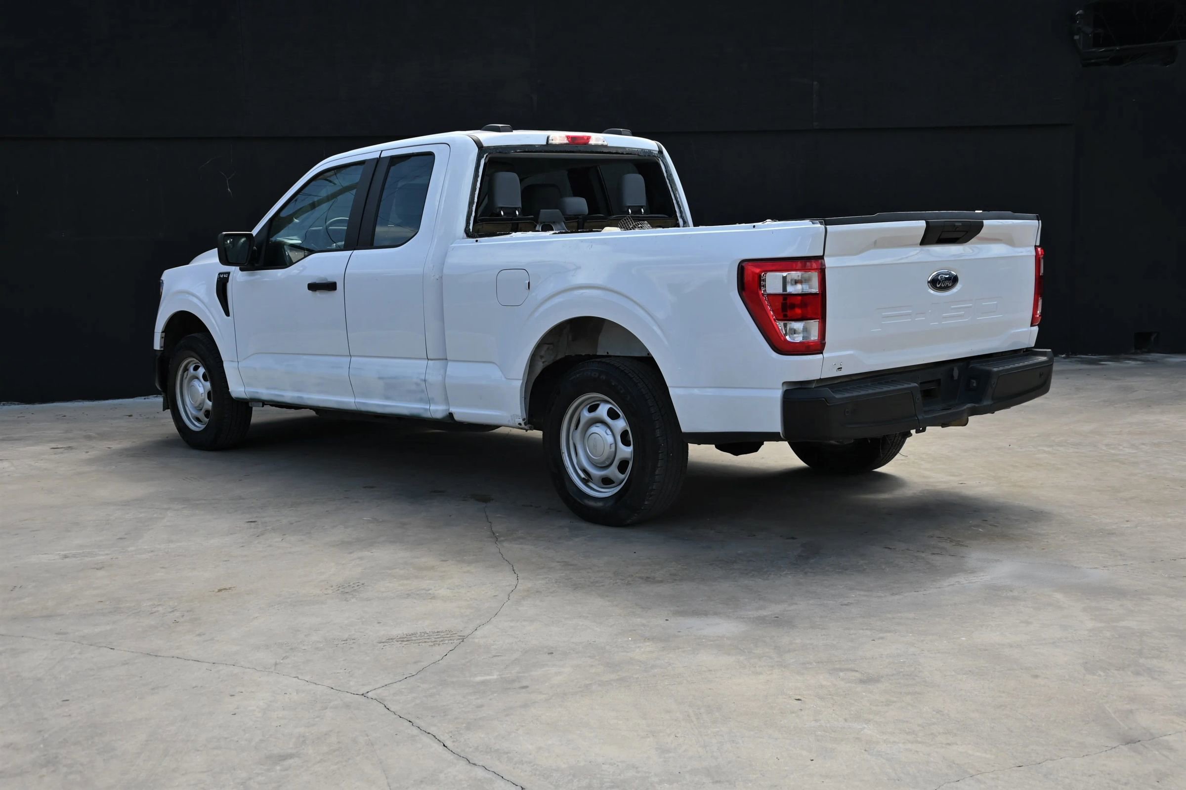 Used 2023 Ford F150 XL RWD image 4