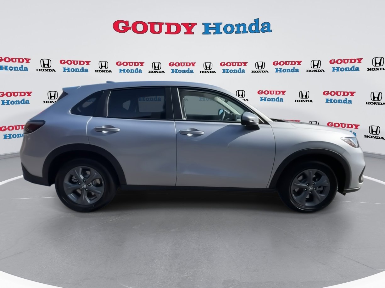 New 2027 Honda HR-V LX image 9