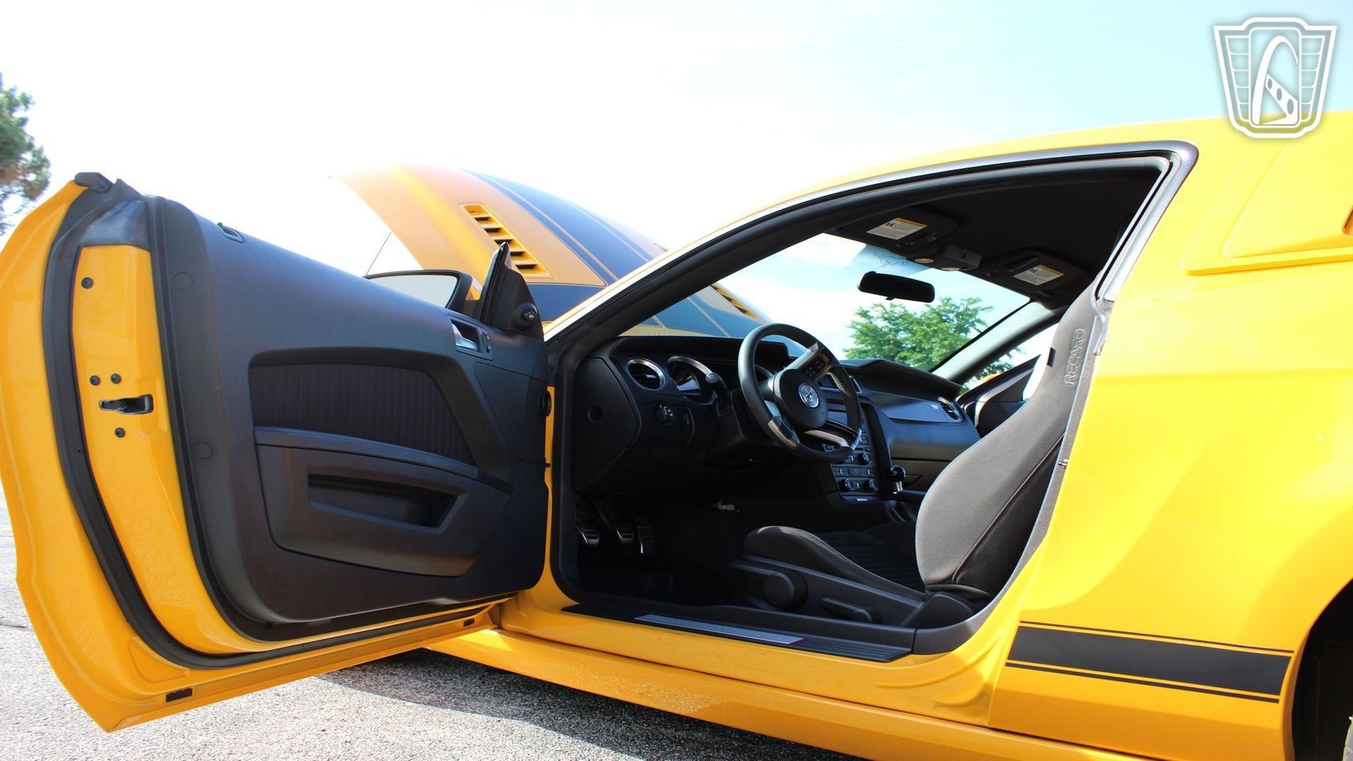 Used 2013 Ford Mustang Boss 302 w/ Boss 302 Accessory Pkg image 39