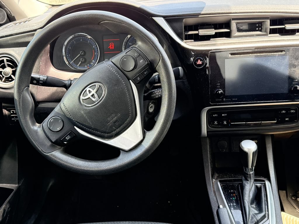 Used 2018 Toyota Corolla L FWD image 8