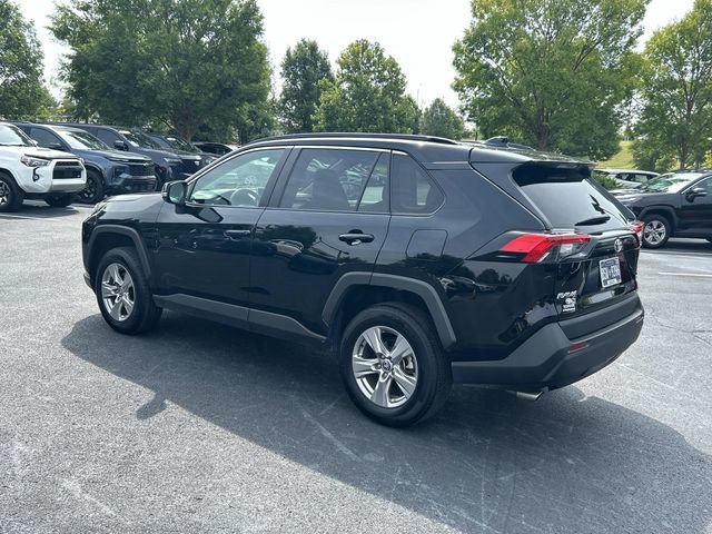 Used 2025 Toyota RAV4 XLE AWD/4WD image 6